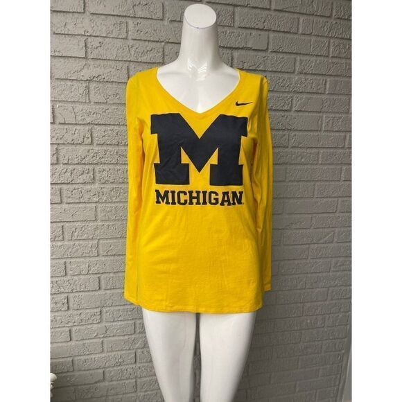 The Nike Tee Michigan Long Sleeve Tee-Shirt Size M - Picture 1 of 6